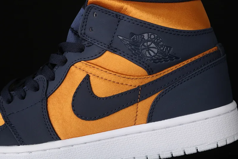 All categories Air Jordan Jordan series basketball shoes Air Jordan 1 Mid Air Jordan 1 Mid AJ1 Joe 1 blue gold silk basketball shoes 852542-401